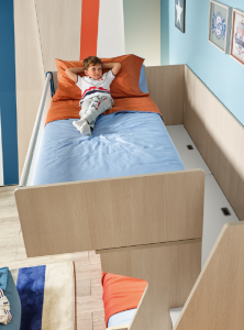 Il sogno di ogni bambino è di dormire in alto, il vedere tutto dall'alto rafforza la sicurezza di ogni bambino o bambina, in più la sicurezza di Moretti Compact è una certezza in più. Welcome camerette Torino
